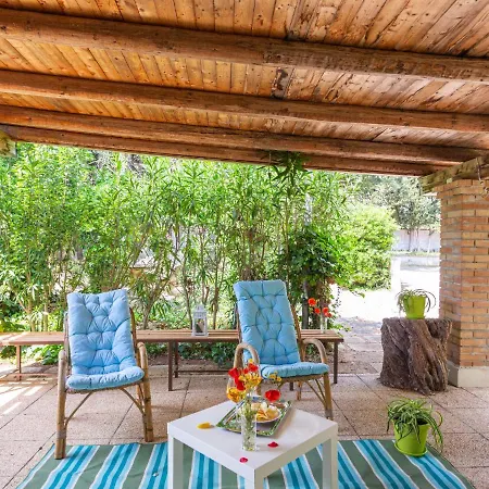 Bouganville By Interhome Nyaraló *