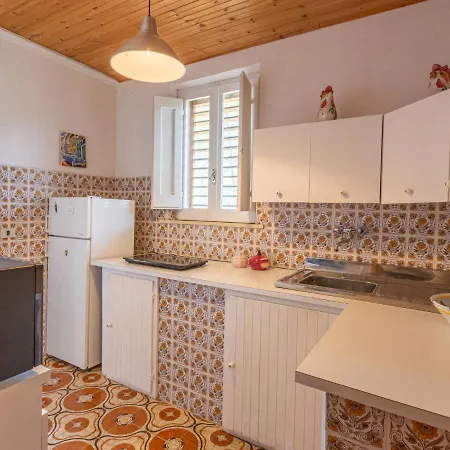 Bouganville By Interhome Nyaraló *