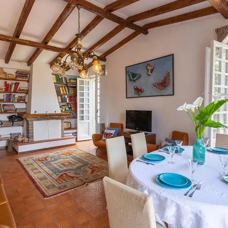 Bouganville By Interhome Nyaraló *